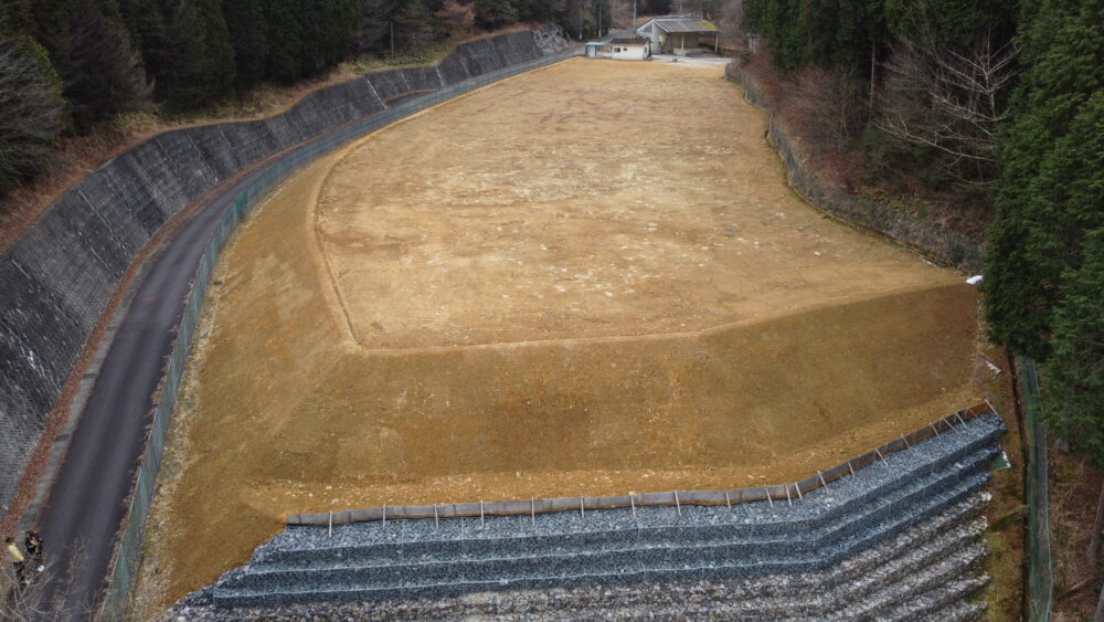 恵那市恵南最終処分場閉鎖覆土工事